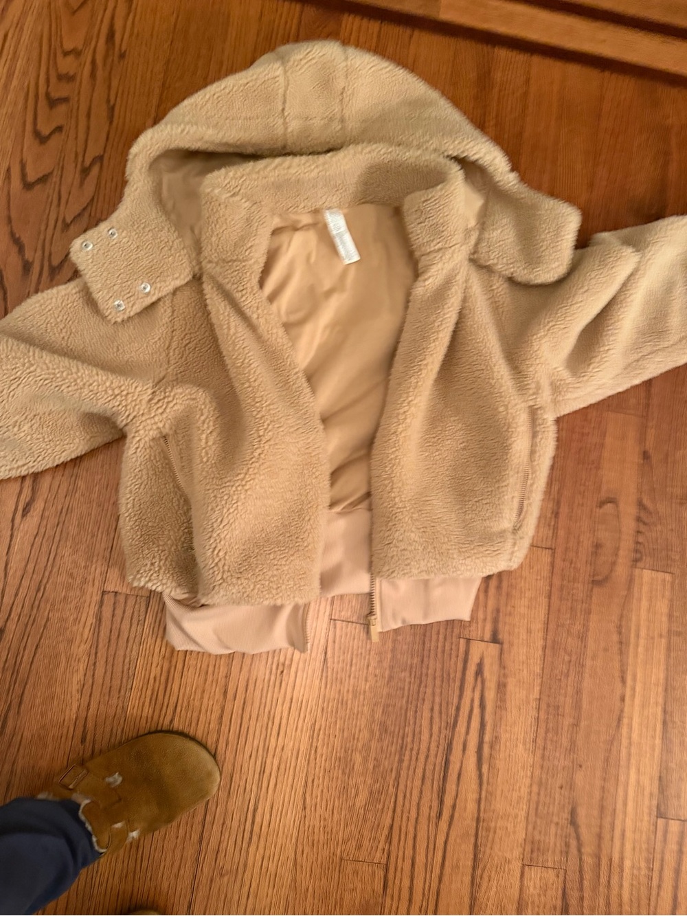 ALO Yoga ' Beige FOXY Sherpa Hooded Jacket